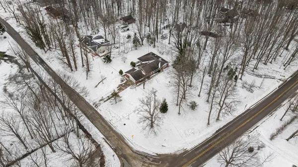 $595,000 | 2095 Lakeshore Drive, Fennville, MI 49408