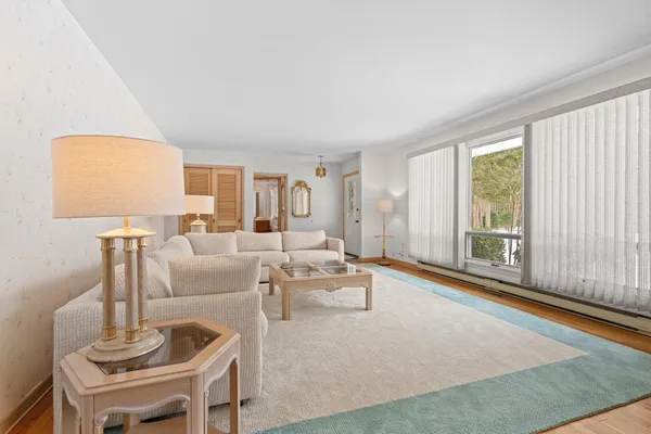 $595,000 | 2095 Lakeshore Drive, Fennville, MI 49408