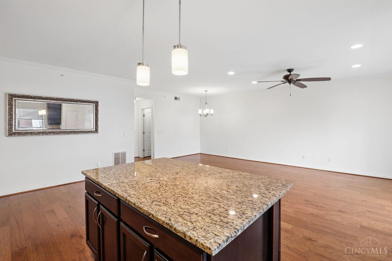 3390 Wasson Road, Unit B Cincinnati, OH 45209 - Photo 13 of 42