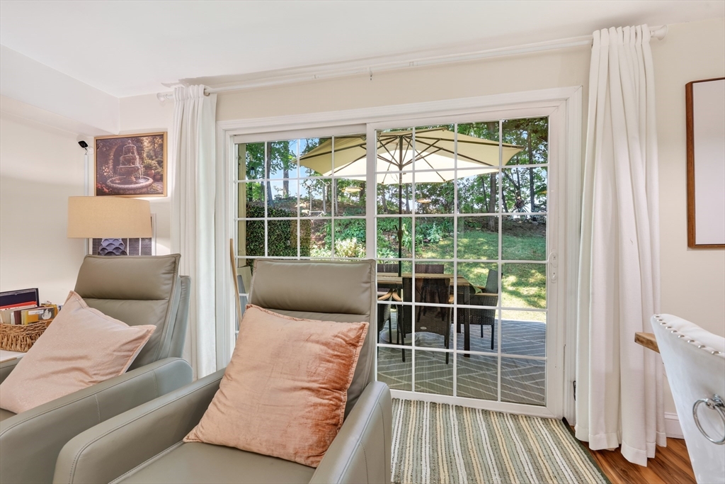 1 Beal's Cove Road, Unit D Hingham, MA 02043 - Photo 9 of 28