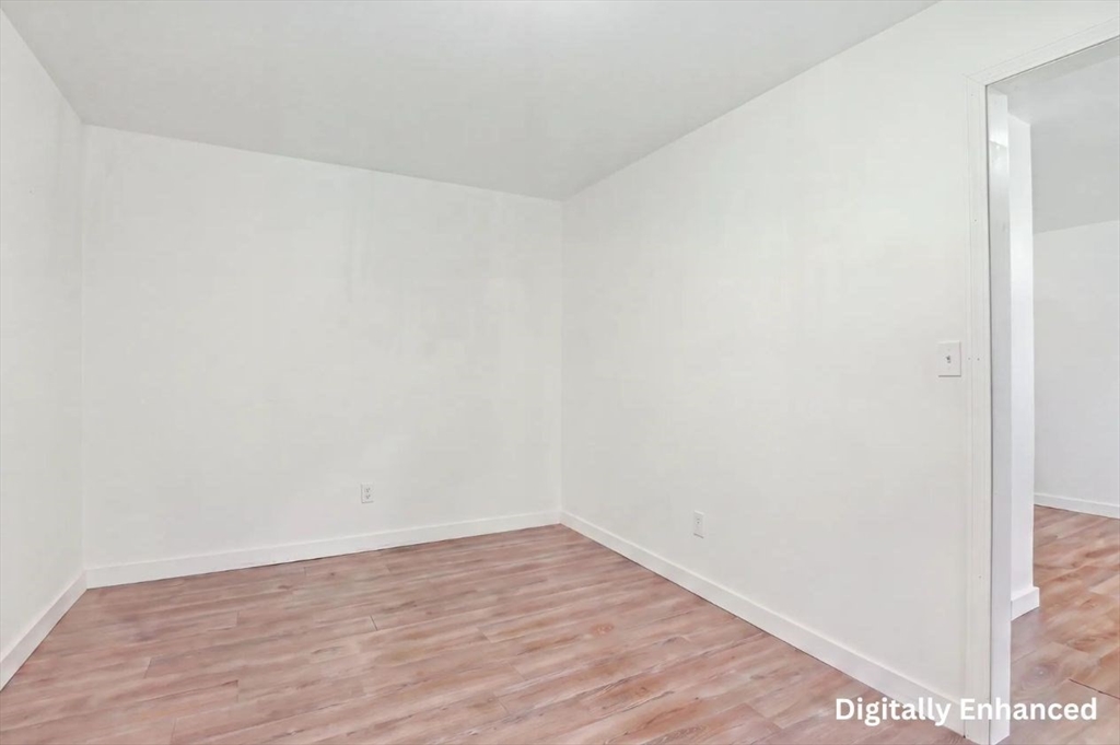 47 Pine Hill Road Worcester, MA 01604 - Photo 28 of 38 Gallery Image 28
