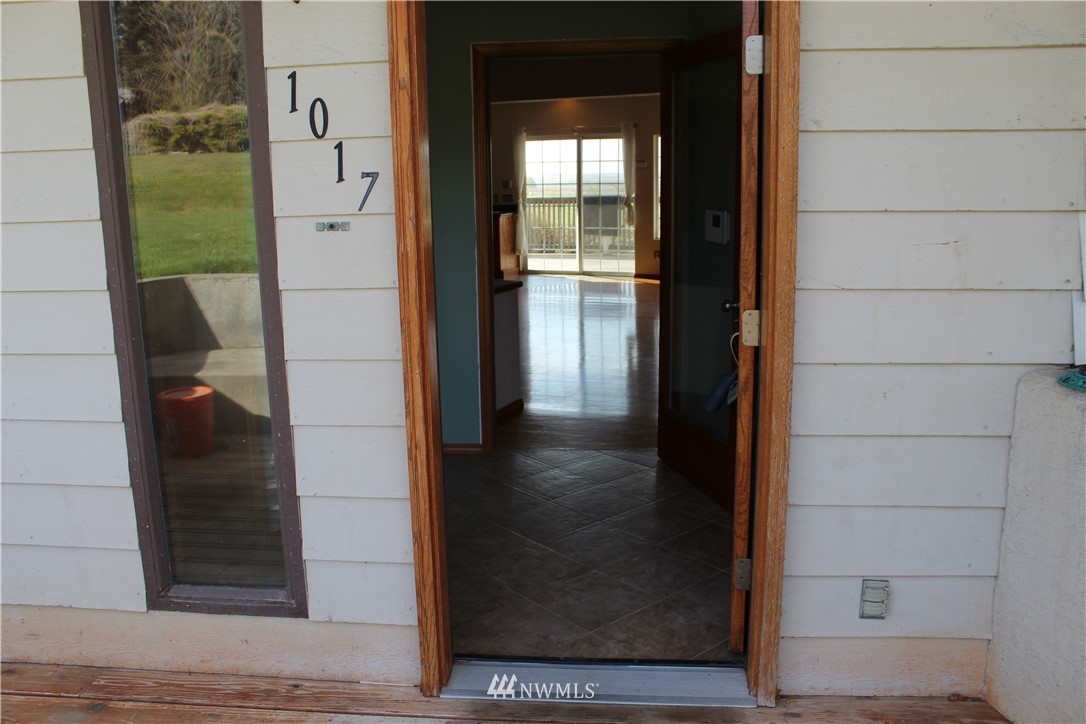 1017 South Sundance Road Othello, WA 99344 - Photo 13 of 34