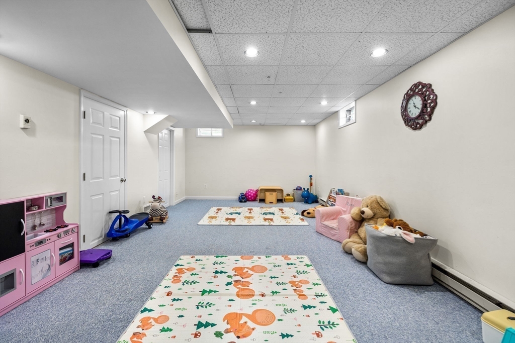25 Ridge Way North Andover, MA 01845 - Photo 23 of 32 Gallery Image 23