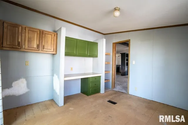 $75,000 | 1615 East St Louis Street, West Frankfort, IL 62896