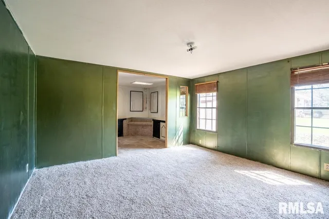 $75,000 | 1615 East St Louis Street, West Frankfort, IL 62896