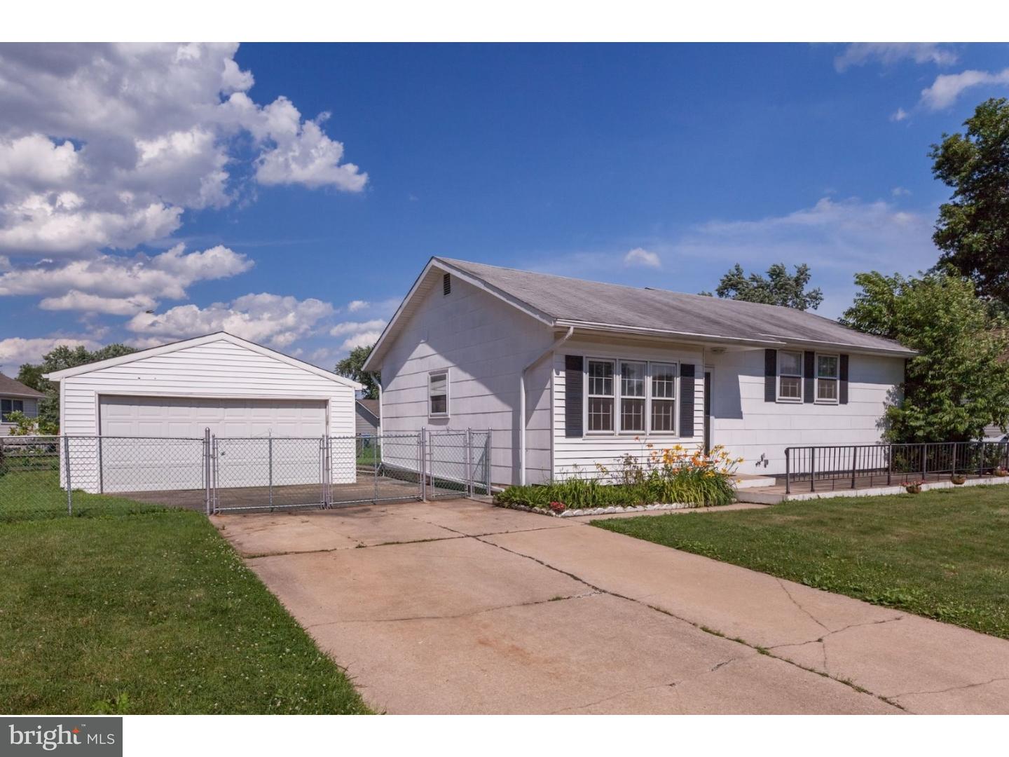 102 Eastfield Road Newark, DE 19713 - Photo 1 of 16 Garage
