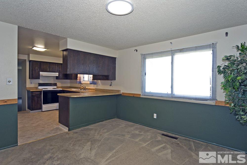 1125 East Huffaker Lane Reno, NV 89511 - Photo 8 of 38 Photo 8