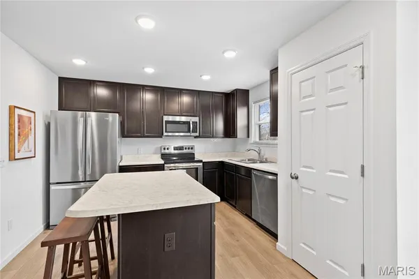 $307,500 | 365 Newbridge Way, O'Fallon, MO 63368