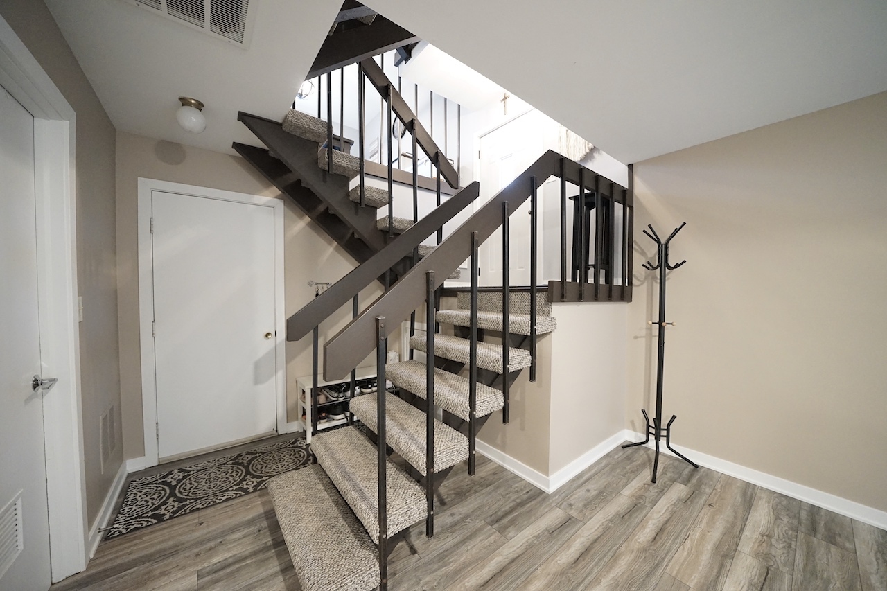 743 High Ridge Road Roselle, IL 60172 - Photo 34 of 53 Gallery Image 34