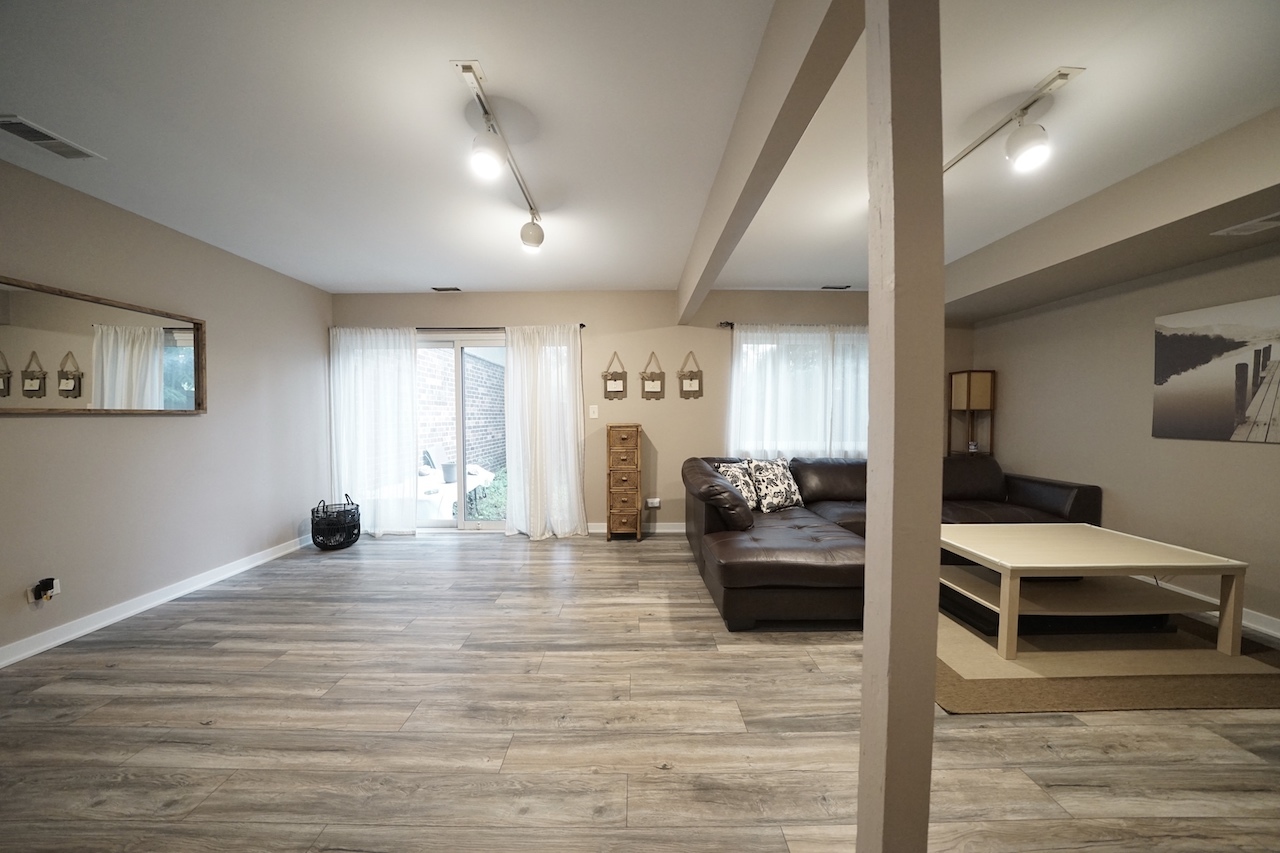 743 High Ridge Road Roselle, IL 60172 - Photo 39 of 53 Gallery Image 39