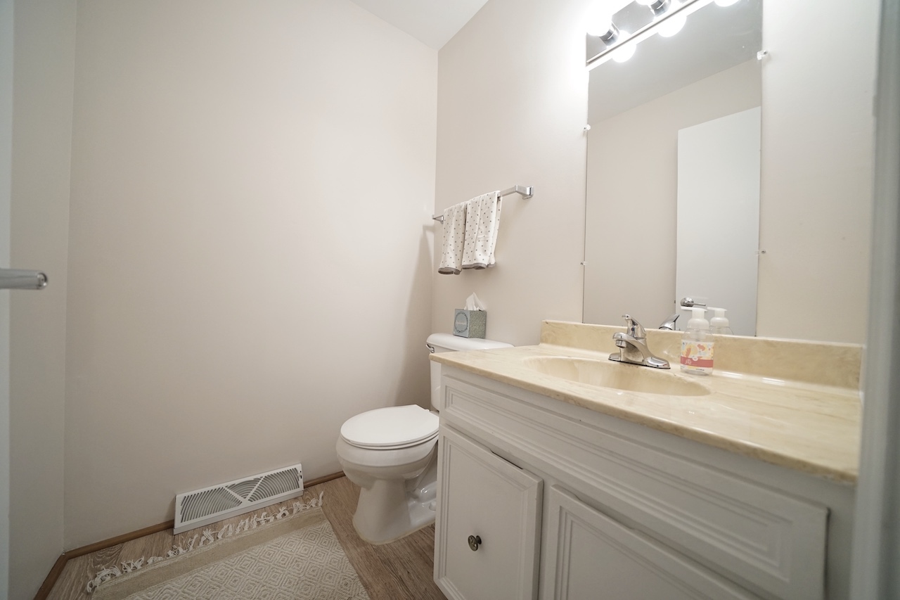 743 High Ridge Road Roselle, IL 60172 - Photo 46 of 53 Gallery Image 46