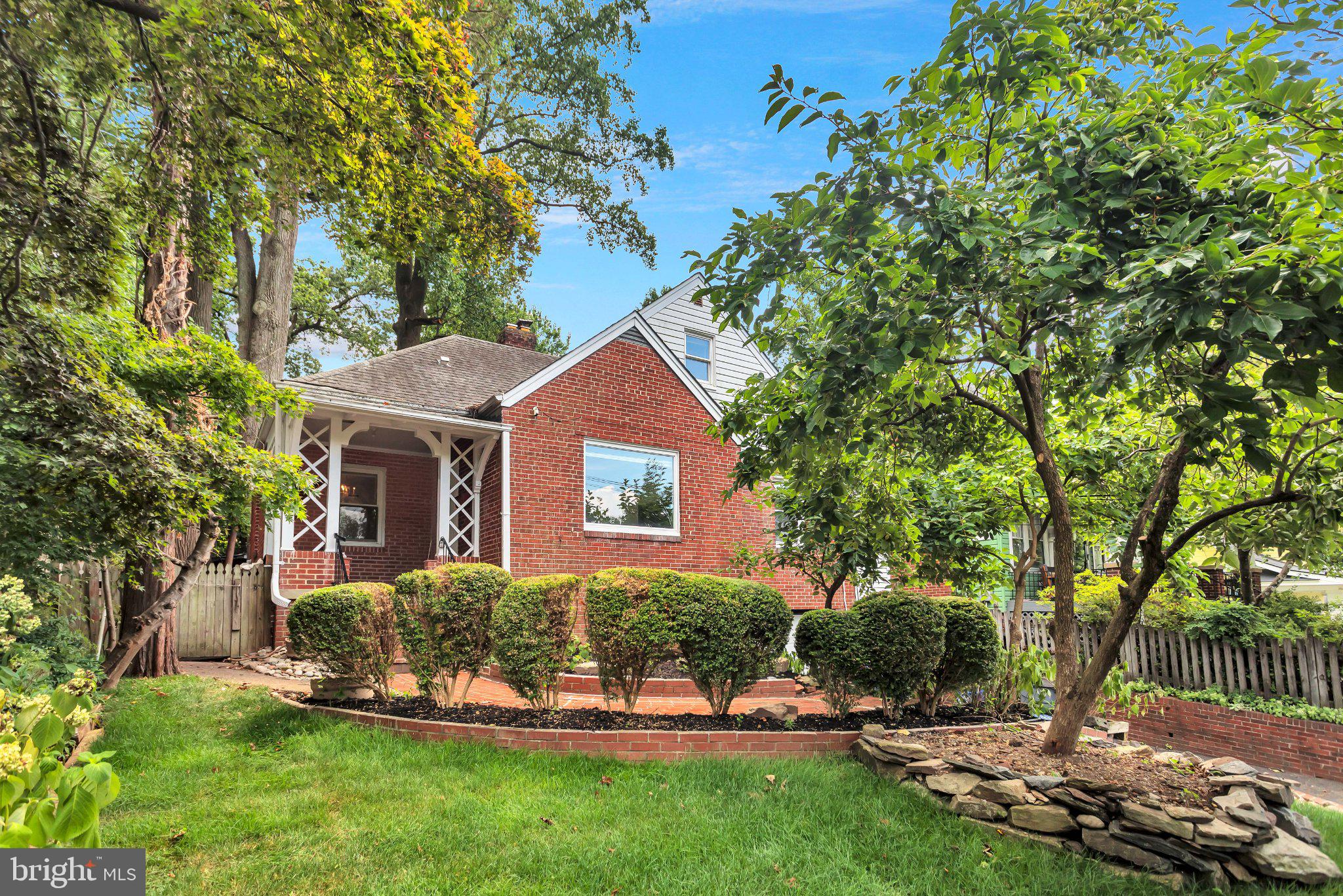 744 Silver Spring Avenue Silver Spring, MD 20910 - Photo 1 of 33 Gallery Image 1
