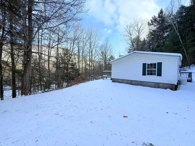 $275,000 | 6120 Highway 106, Weathersfield, VT 05151