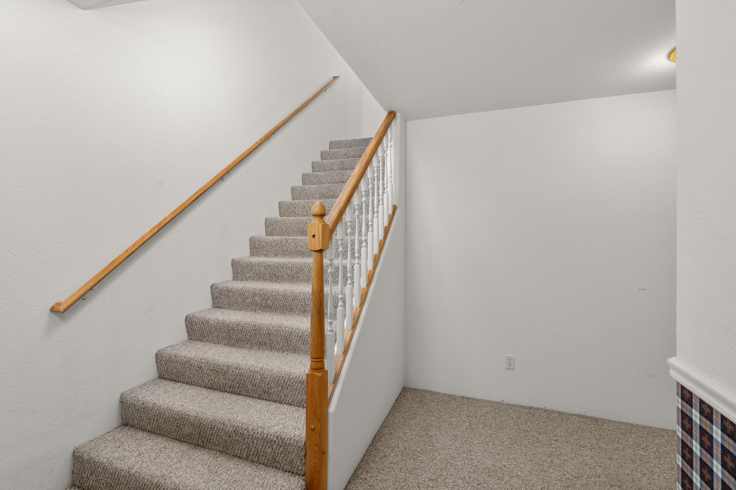4047 North Roxy Drive Medford, OR 97504 - Photo 50 of 61 4047-n-roxy-dr (paty-and-bryan emrick-sc