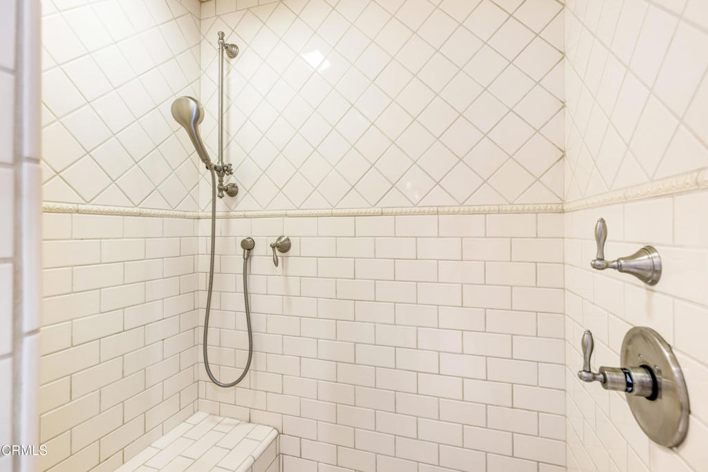 1184 Arden Road Pasadena, CA 91106 - Photo 17 of 62 JCN_0805