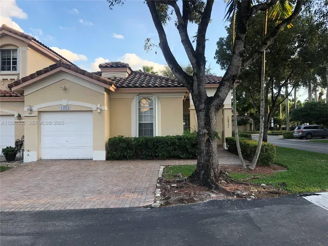 $3,500 | 10932 Northwest 69th Street, Doral, FL 33178