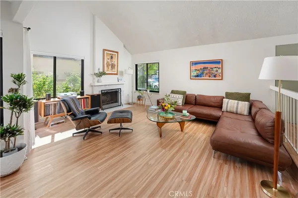 $840,000 | 23408 VÃa Barra, Valencia, CA 91355