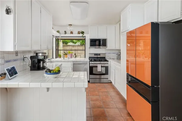 $840,000 | 23408 VÃa Barra, Valencia, CA 91355