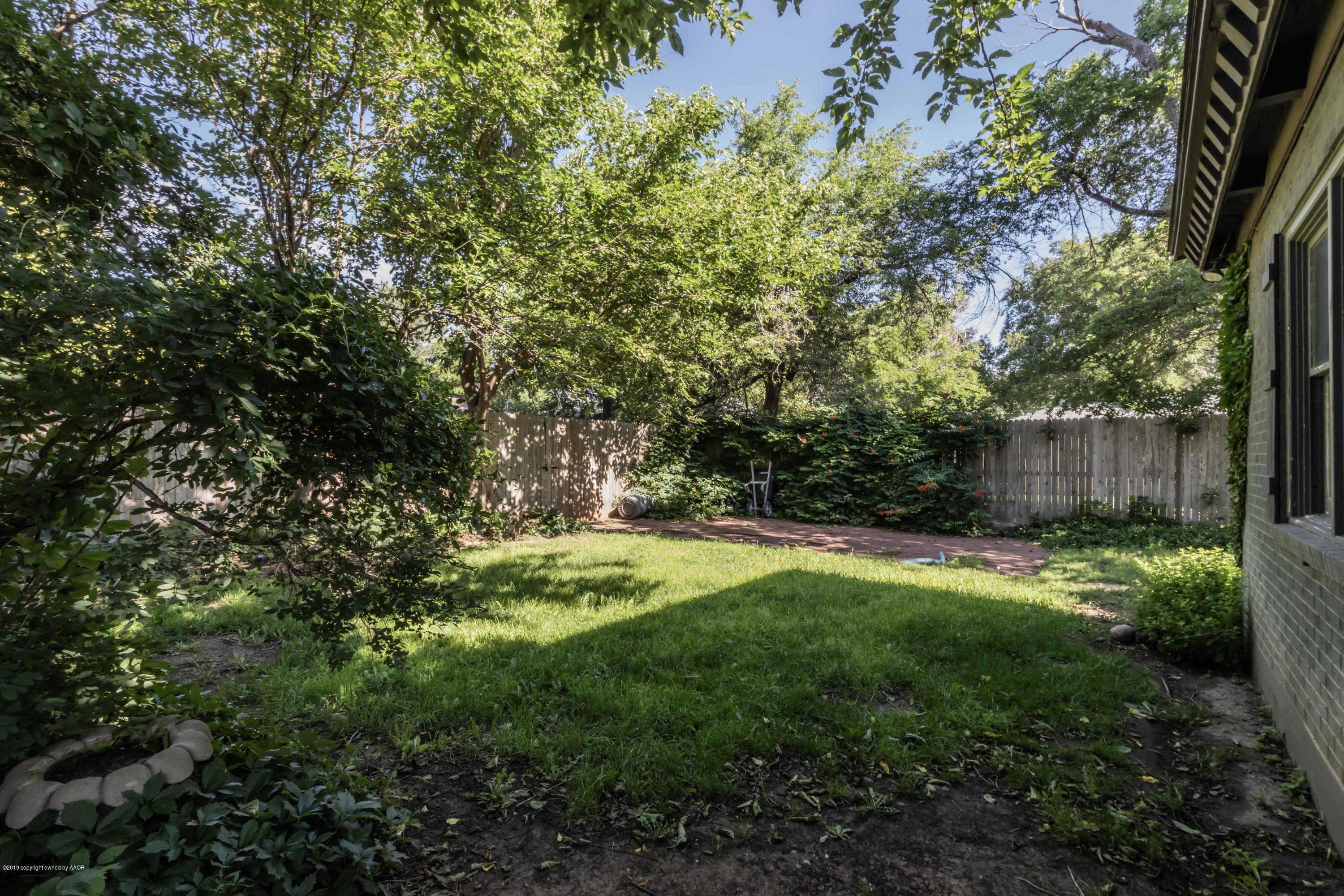 1220 South Rusk Street Amarillo, TX 79102 - Photo 38 of 38 BACKYARD VIEW 1