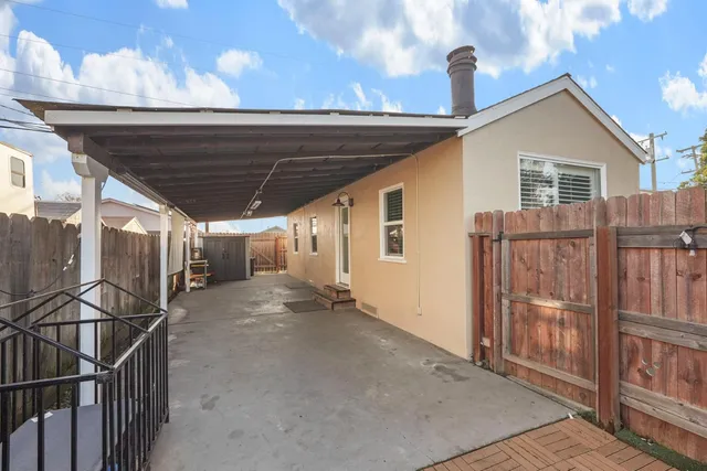 $369,000 | 3512 Riverside Drive, Riverbank, CA 95367