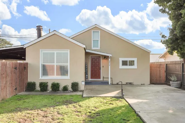 $369,000 | 3512 Riverside Drive, Riverbank, CA 95367