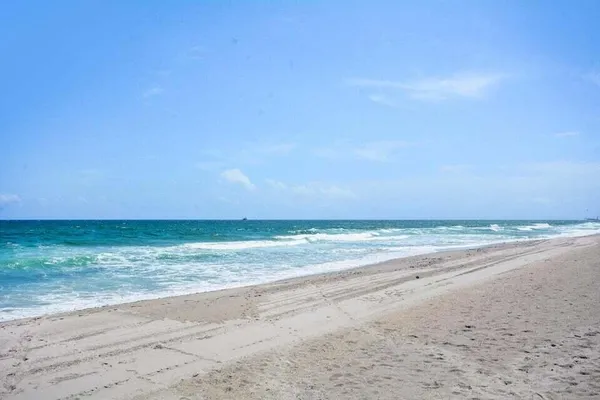 $6,500 | 3221 South Ocean Boulevard, Unit 901, Highland Beach, FL 33487