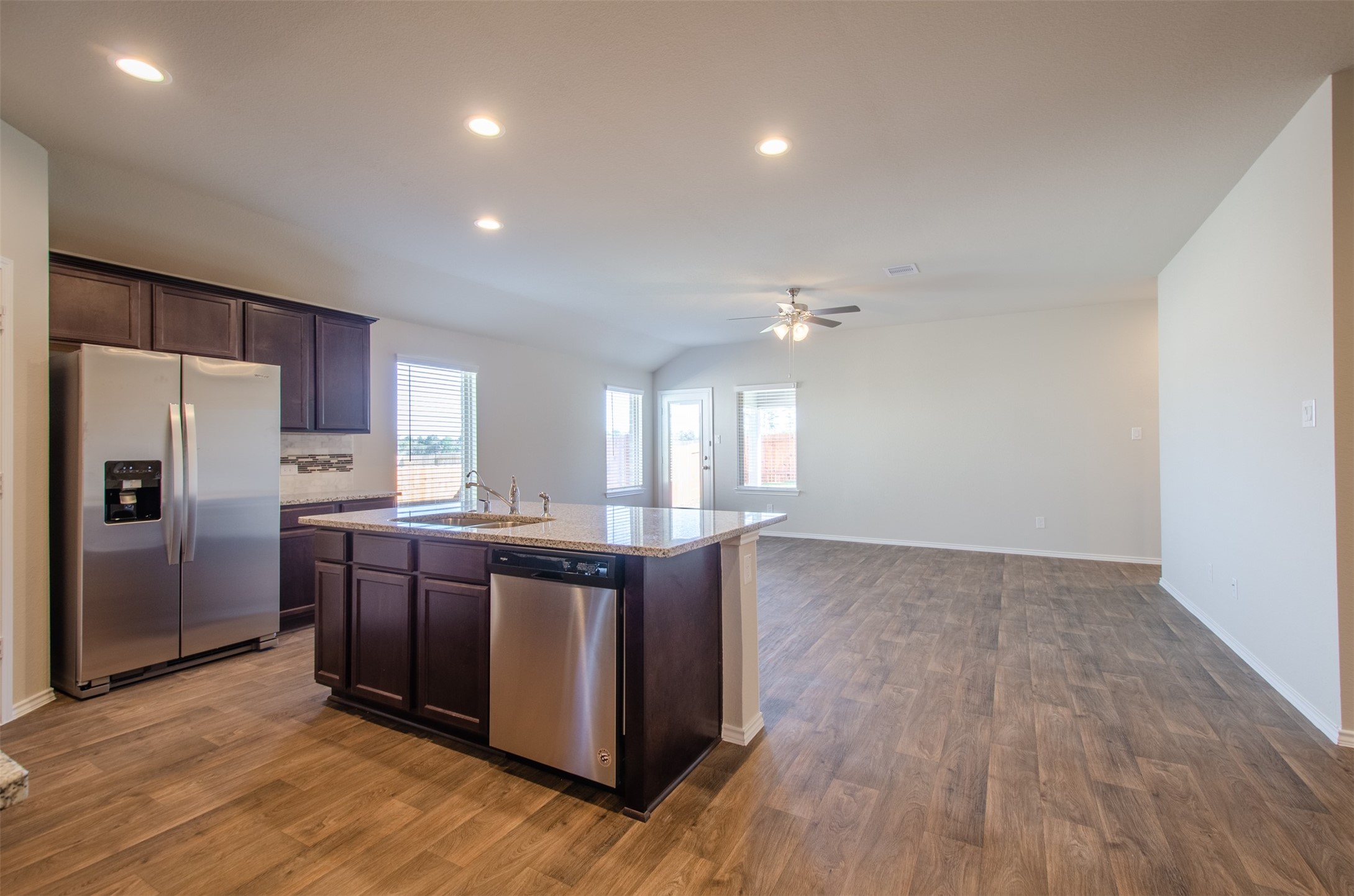 13966 Fort Ward Way Conroe, TX 77384 - Photo 14 of 33