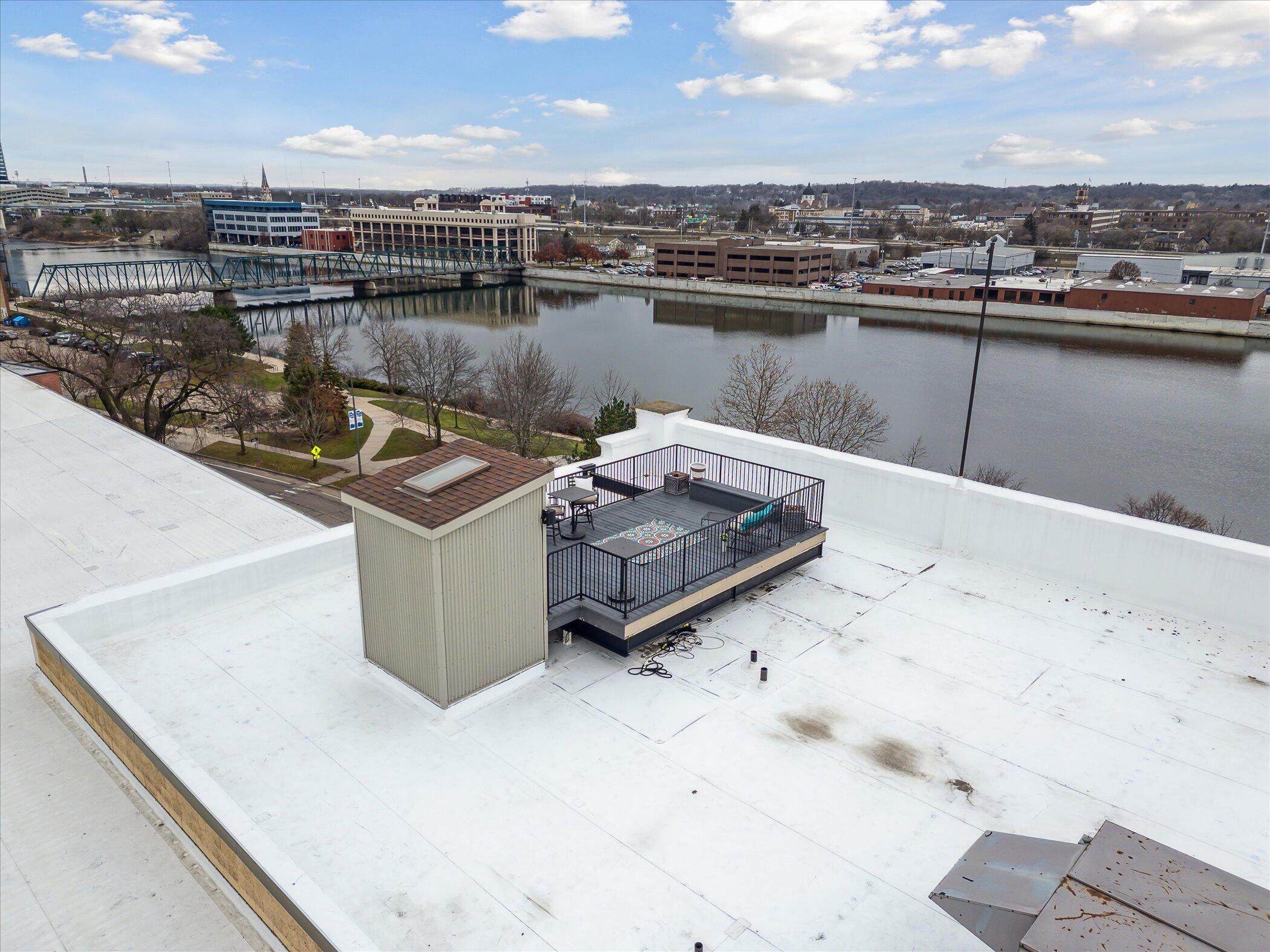 940 Monroe Avenue Northwest, Unit 563 Grand Rapids, MI 49503 - Photo 31 of 34 33-940-Monroe-Ave-NW-Unit-563-Grand-Rapi