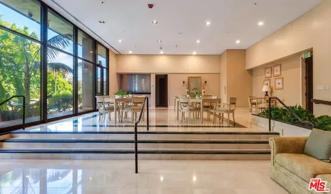 $1,100,000 | 10790 Wilshire Boulevard, Unit 404, Los Angeles, CA 90024