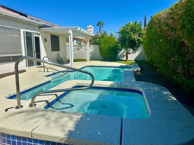 $3,550 | 275 Strada Nova, Palm Desert, CA 92260