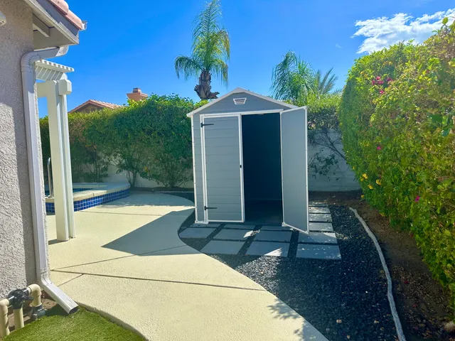 $3,550 | 275 Strada Nova, Palm Desert, CA 92260