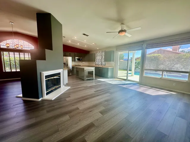 $3,550 | 275 Strada Nova, Palm Desert, CA 92260