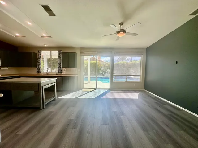 $3,550 | 275 Strada Nova, Palm Desert, CA 92260