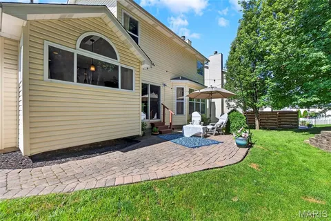 $450,000 | 1211 Lake Canyon View, Fenton, MO 63026