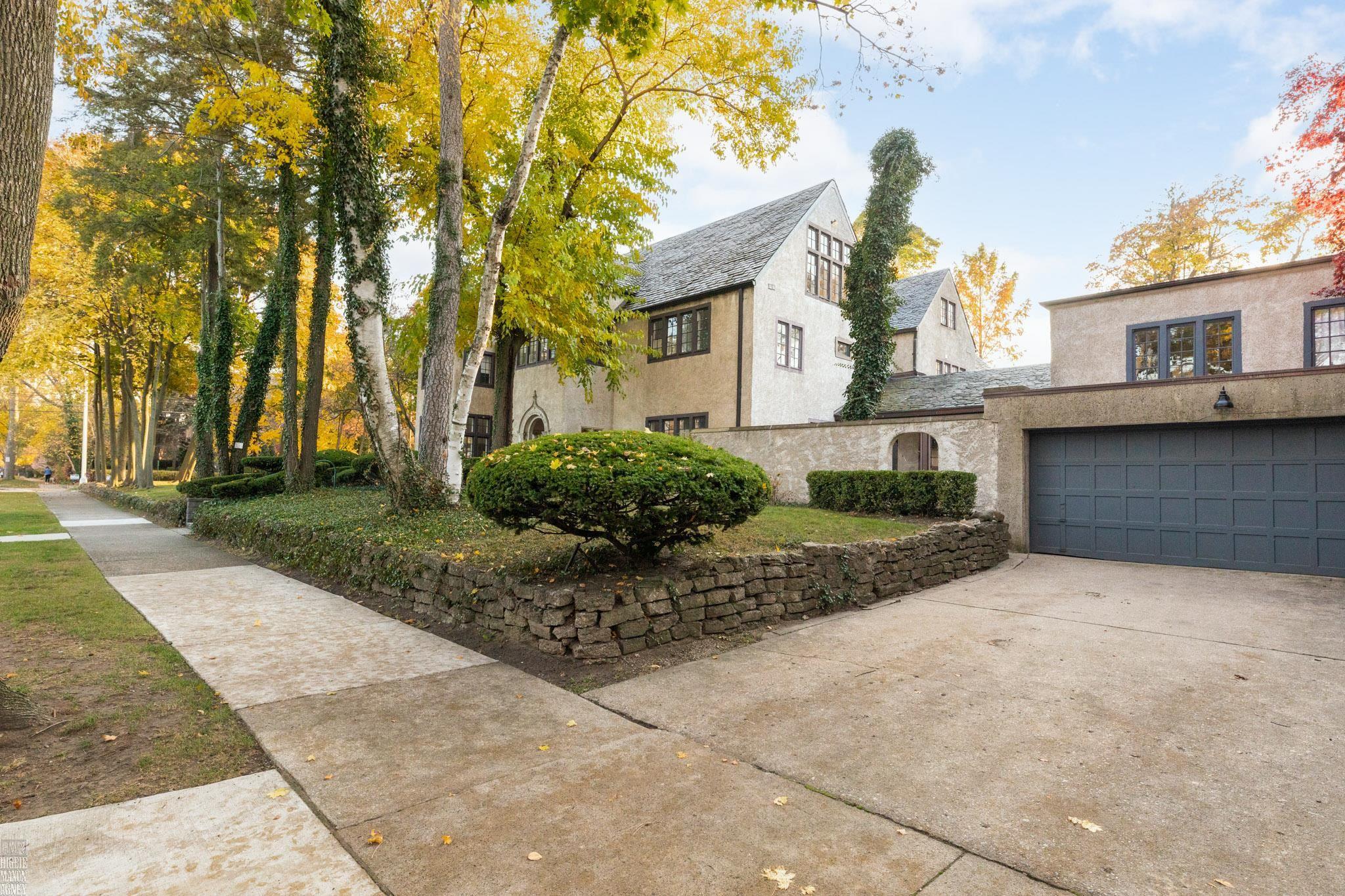 355 Lincoln Road Grosse Pointe, MI 48230 - Photo 2 of 60