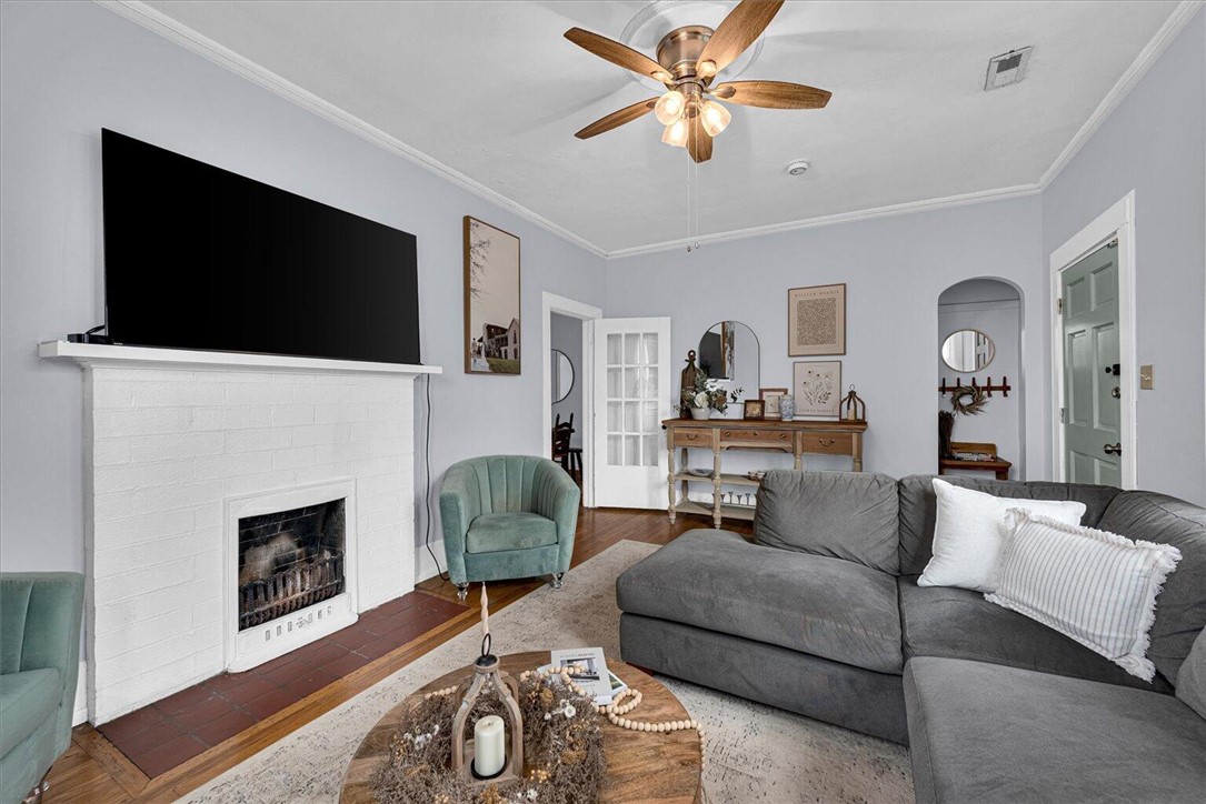 700 Westview Avenue Anderson, SC 29625 - Photo 3 of 50