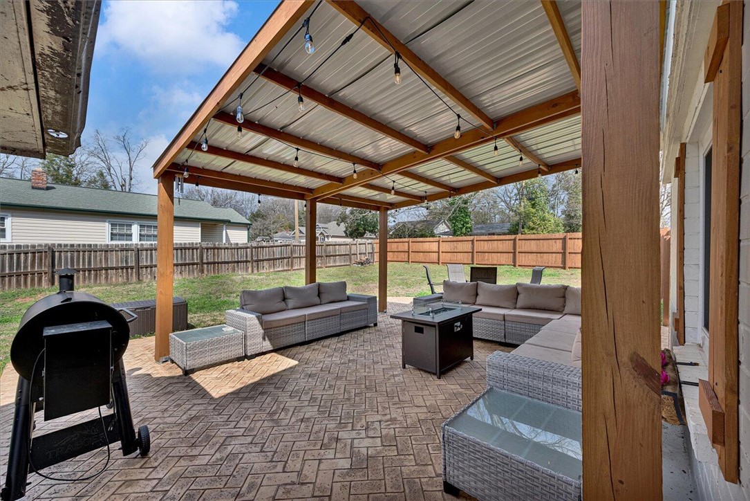 700 Westview Avenue Anderson, SC 29625 - Photo 6 of 50