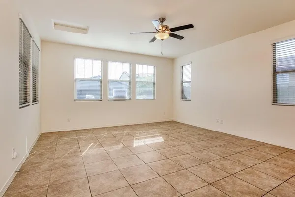 $2,205 | 5743 West Warner Street, Phoenix, AZ 85043
