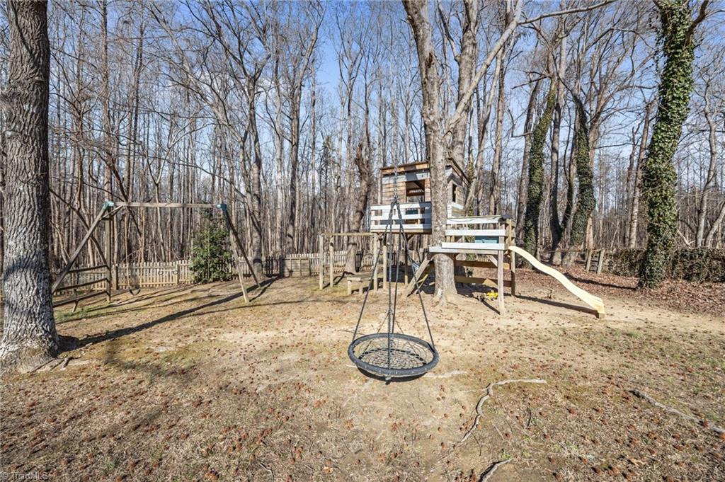 2201 Hunters Ridge Drive Pleasant Garden, NC 27313 - Photo 12 of 47