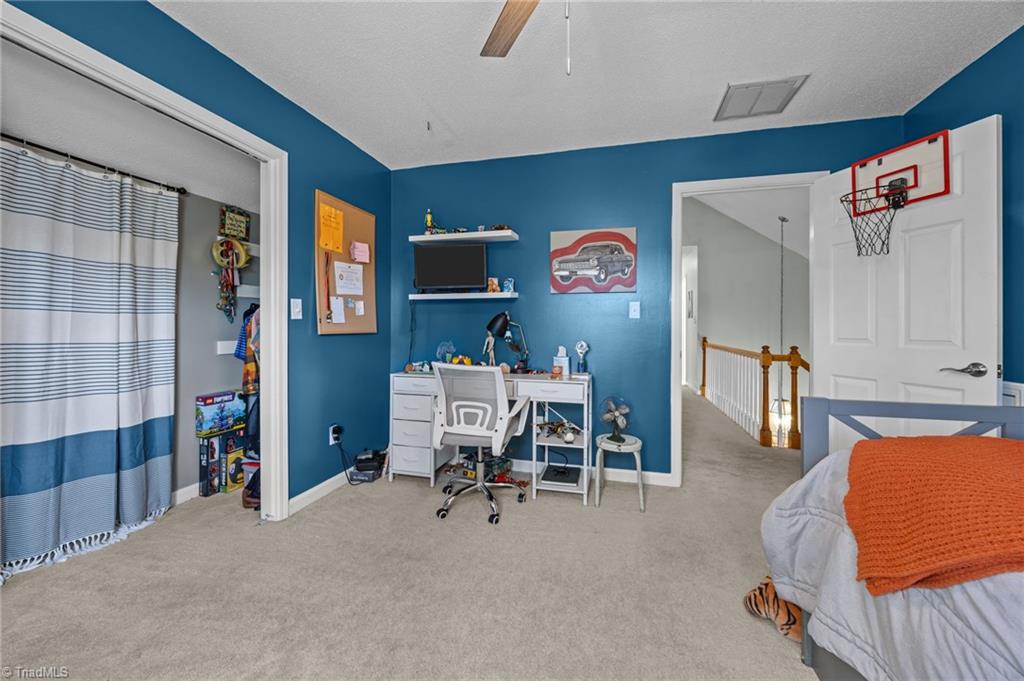 2201 Hunters Ridge Drive Pleasant Garden, NC 27313 - Photo 23 of 47