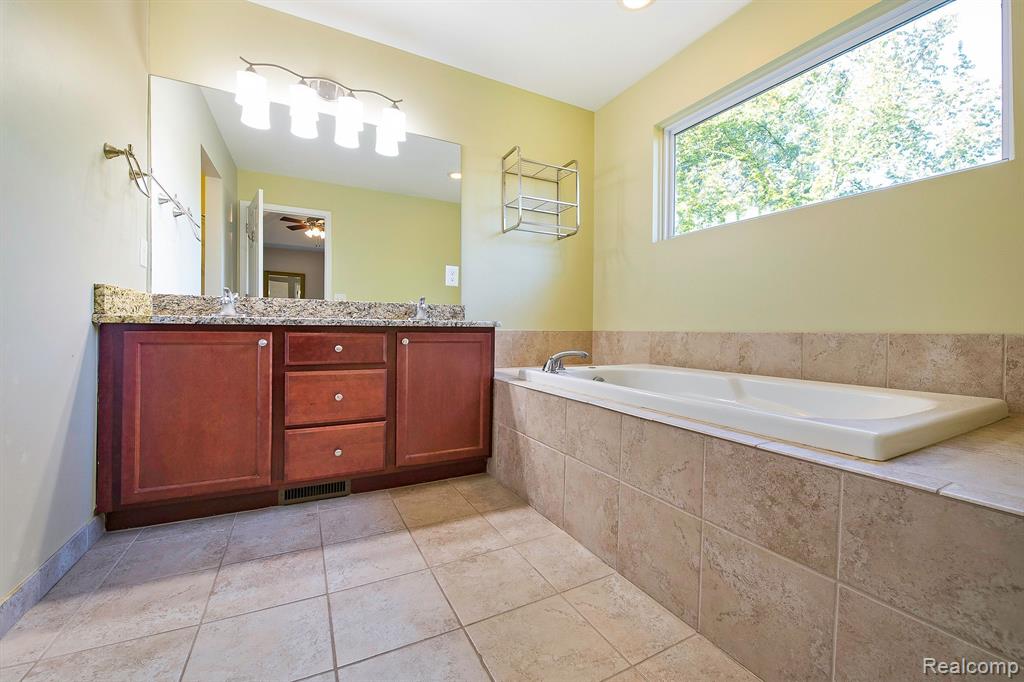 2040 Decker Road Walled Lake, MI 48390 - Photo 15 of 28 Gallery Image 15