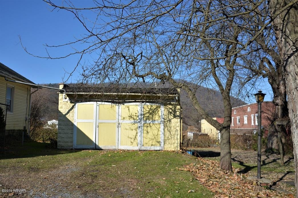 Garage
