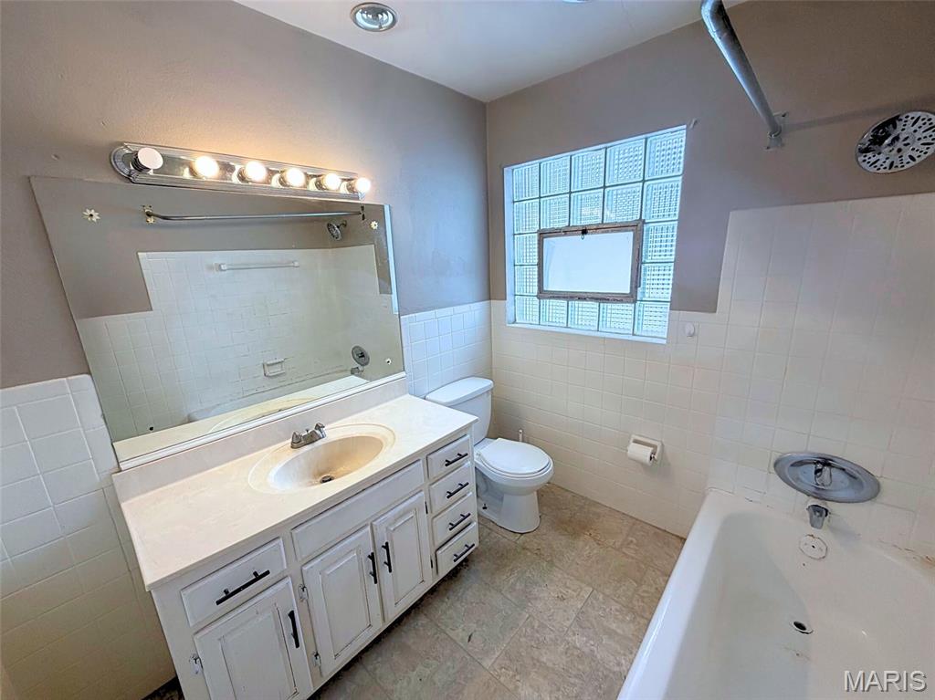 2417 Fair Acres Road St. Louis, MO 63136 - Photo 13 of 21