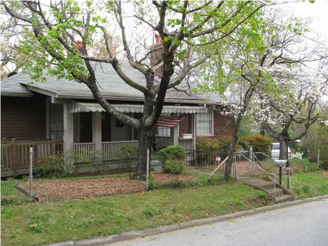 1324 Falmouth Road Chattanooga, TN 37405 - Photo 1 of 19 Primary Photo
