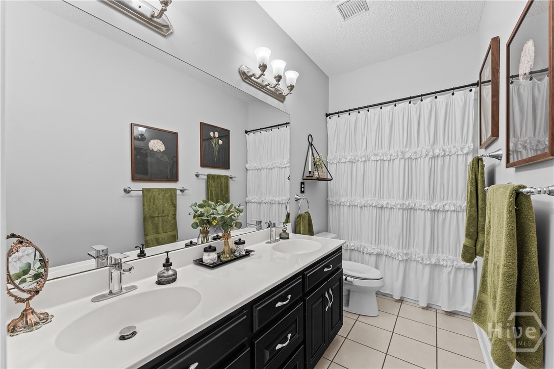 426 Peachtree Drive Rincon, GA 31326 - Photo 37 of 59 Hall Bathroom