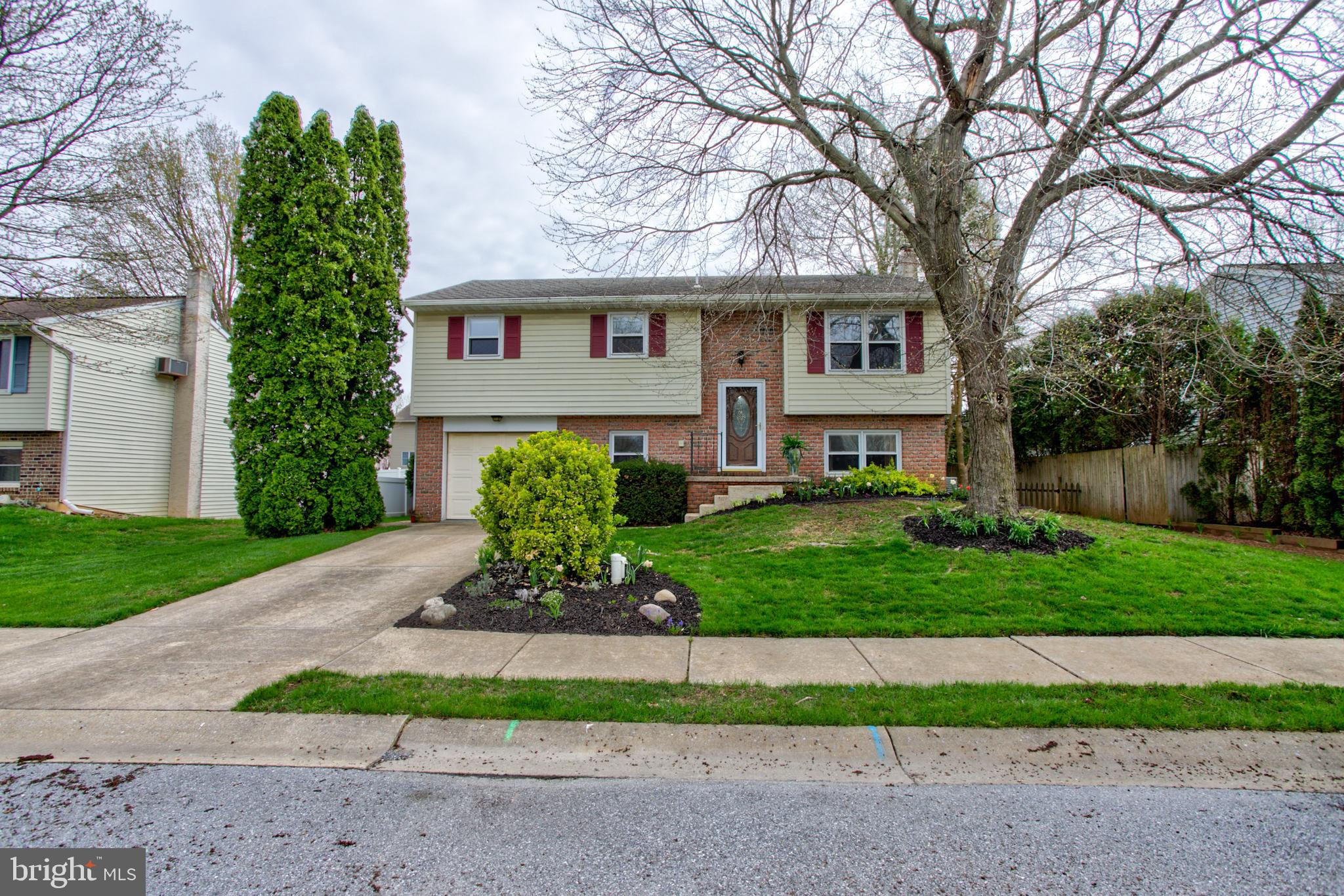 413 Hummingbird Drive Lititz, PA 17543 - Photo 1 of 43