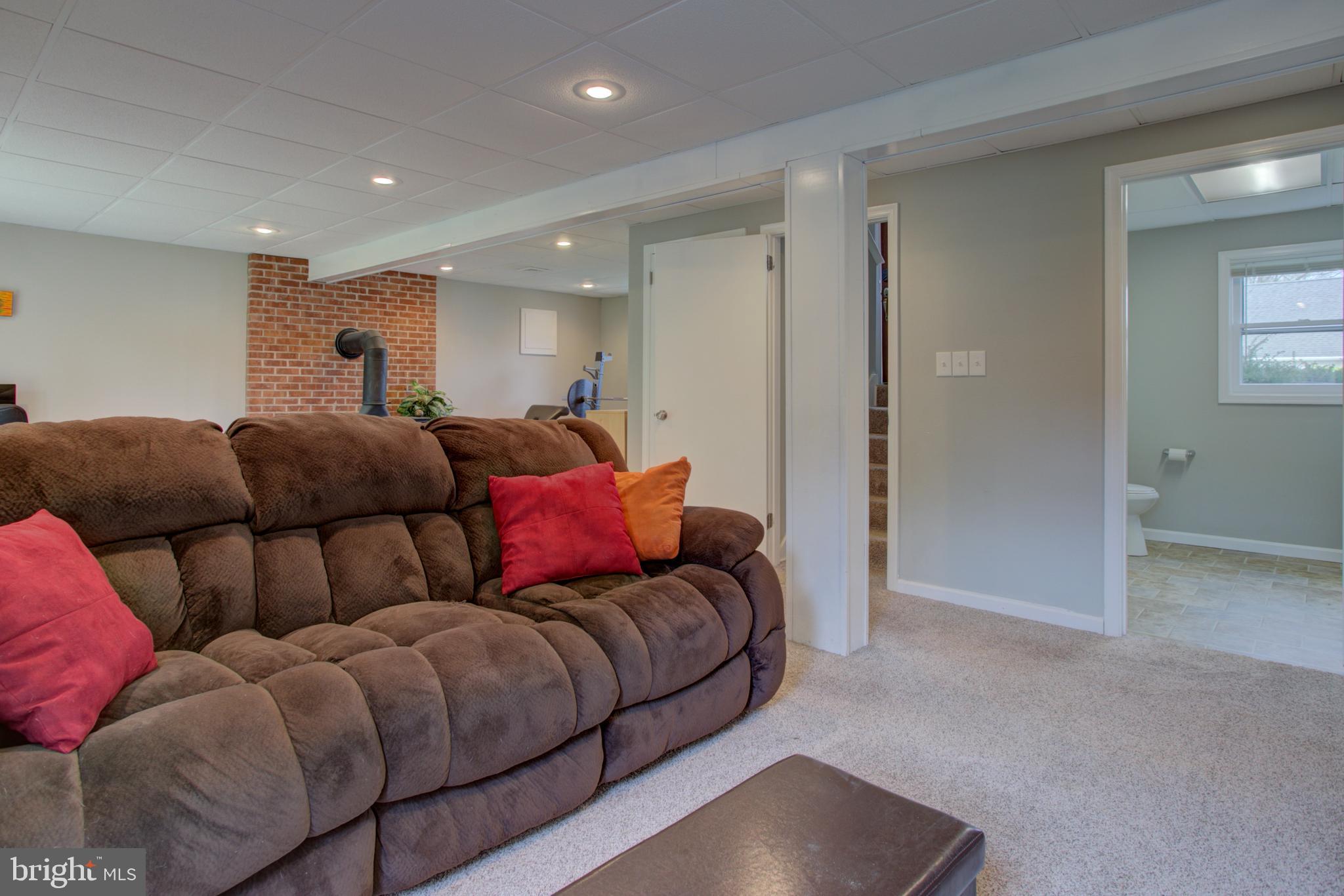 413 Hummingbird Drive Lititz, PA 17543 - Photo 12 of 43