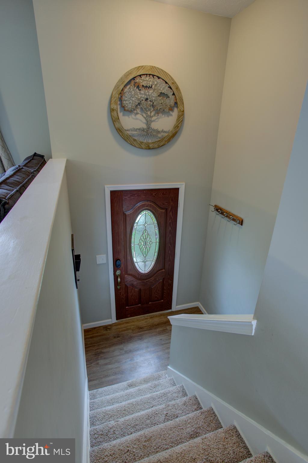 413 Hummingbird Drive Lititz, PA 17543 - Photo 4 of 43