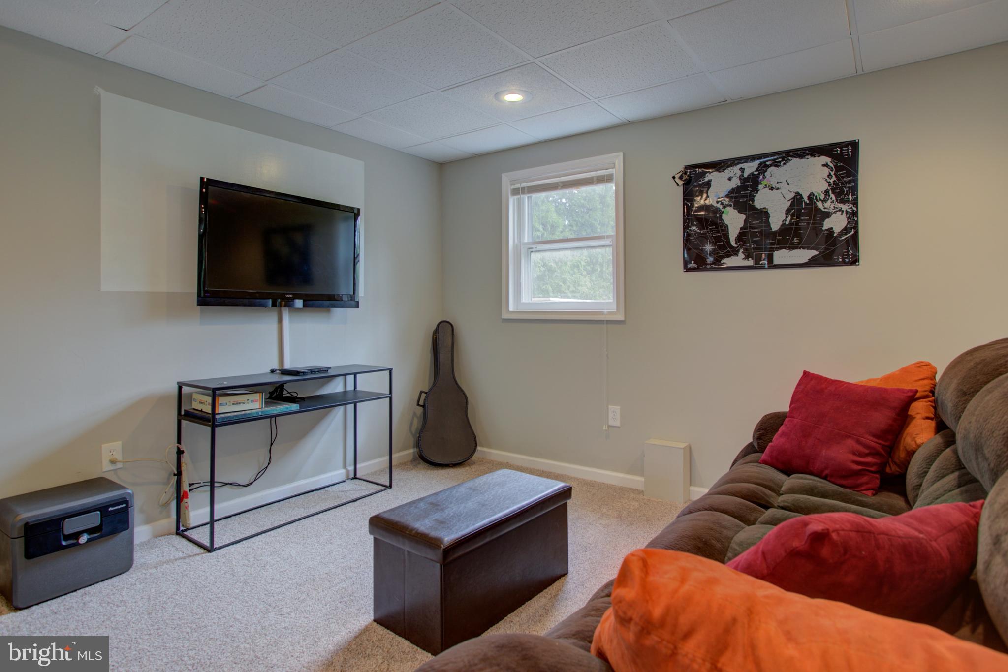 413 Hummingbird Drive Lititz, PA 17543 - Photo 10 of 43