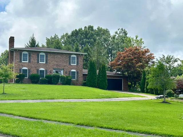 $324,900 | 317 South Lu Court, Carbondale, IL 62901